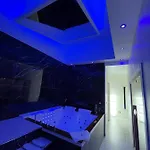 Elite *